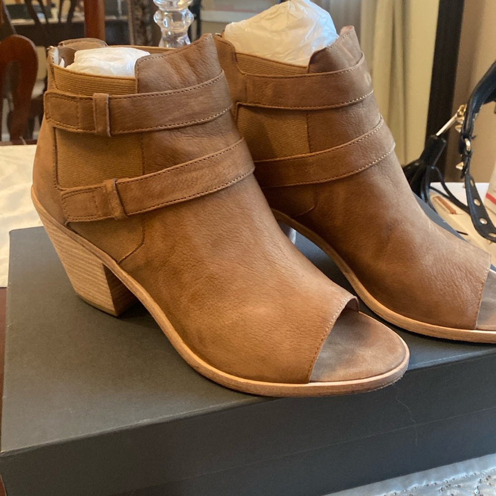 Eileen Fisher peep toe booties 10M